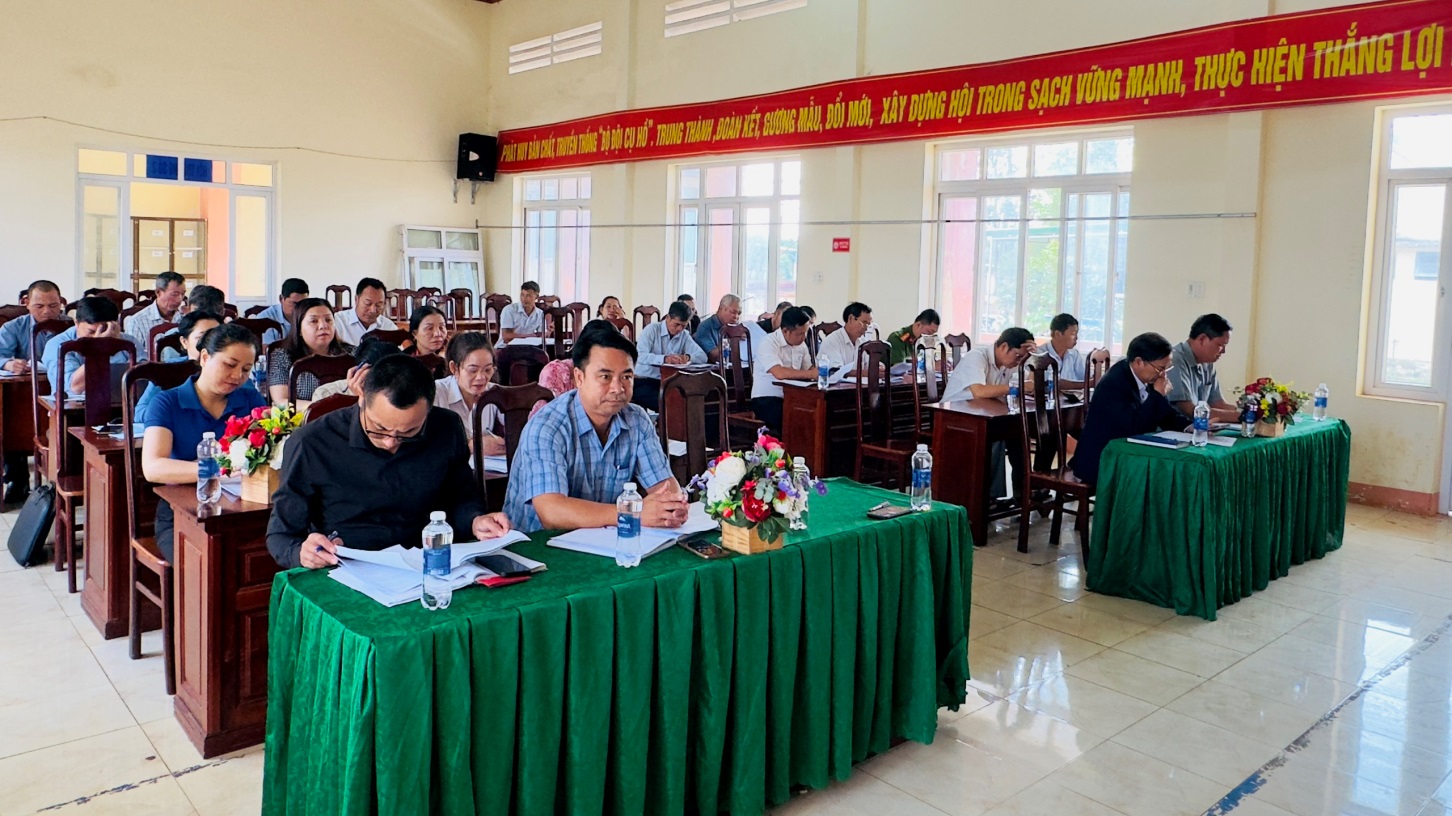 Đảng ủy xã Ea Khăl hội nghị sơ kết quý I và triển khai các nhiệm vụ trọng tâm quý II năm 2024